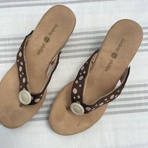 LINDSEY PHILLIPS WOMEN'S SWITCH
FLOPS SIZE 7 CORK 3" HEEL